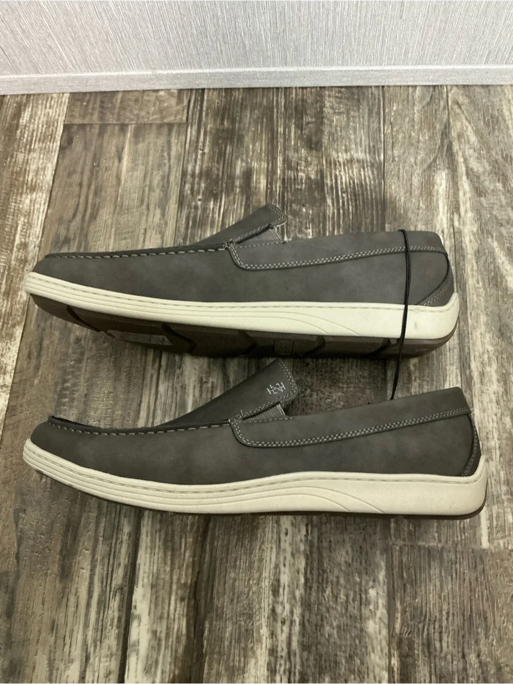 Izod Men’s Grey Slip-On Casual Loafer Size 13